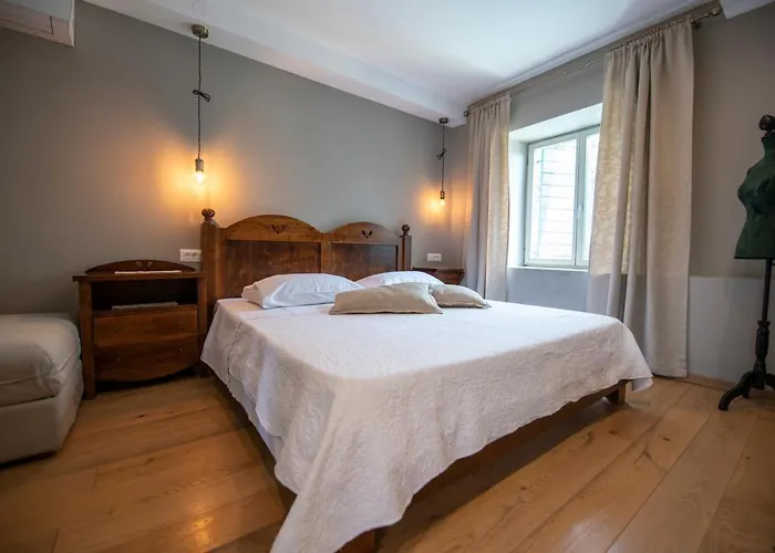 Apartmanhotel Lav 3*