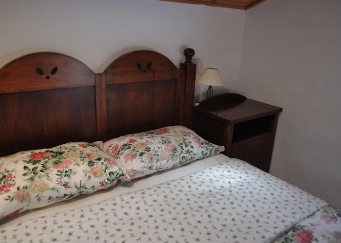 Lav Apartmanhotel 3*