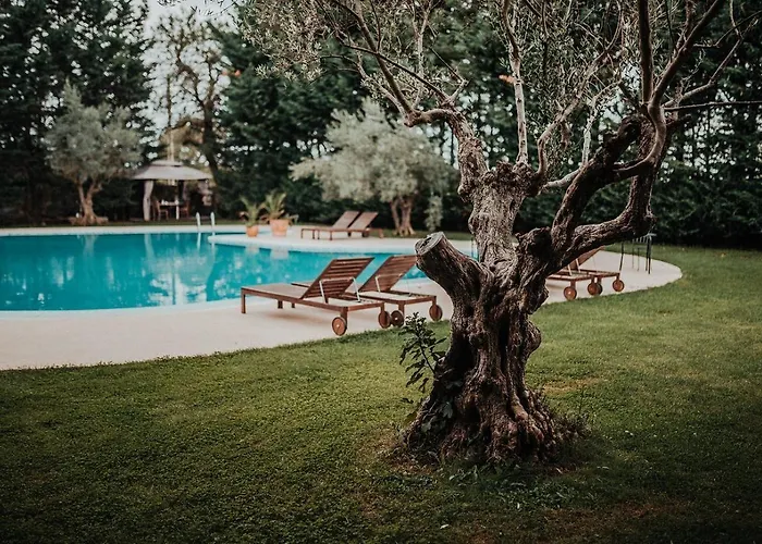 Apartmanhotel Lav 3*