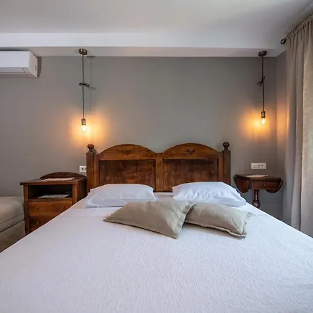 Lav Aparthotel