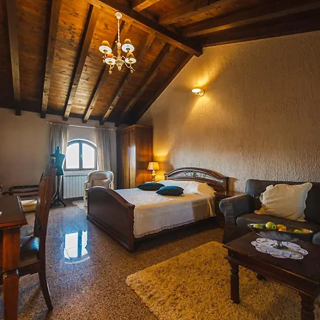 Lav Lejlighedshotel 3*