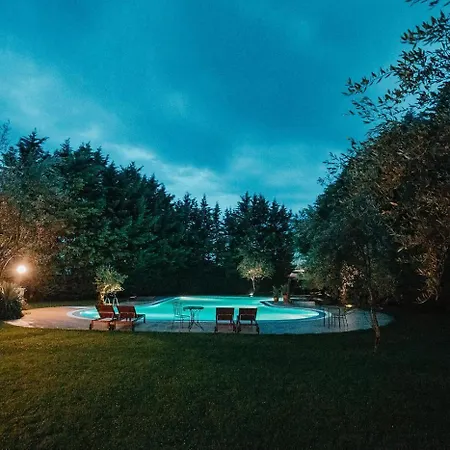 Lav Aparthotel Bale