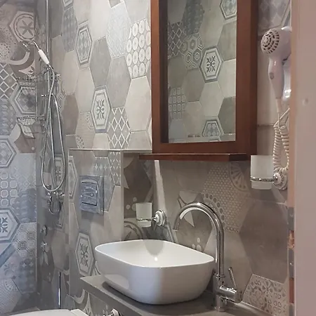 Lav Apartmanhotel Bale