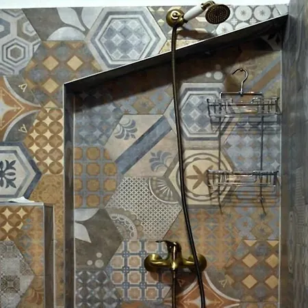 Apartmanhotel Lav Bale