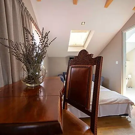 Aparthotel Lav Bale